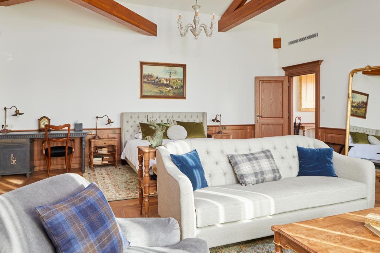 Chateau De Clotte & Suites Les Salles-de-Castillon Esterno foto